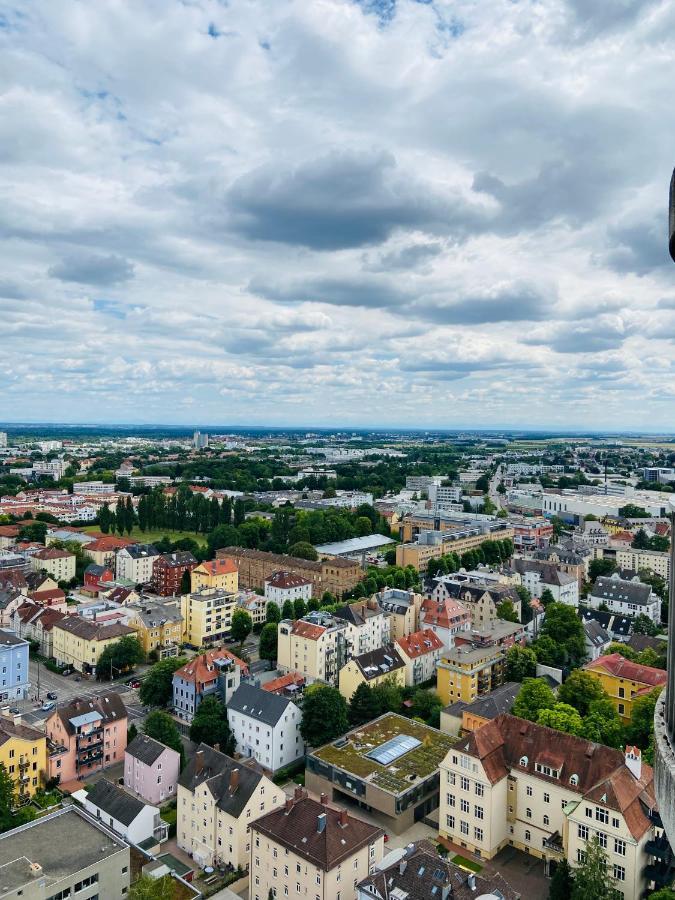 Hotelturm Augsburg Appartment 29 Stock المظهر الخارجي الصورة